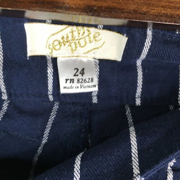 South Pole Navy Love Boat Bermuda shorts - Picture 4 of 8